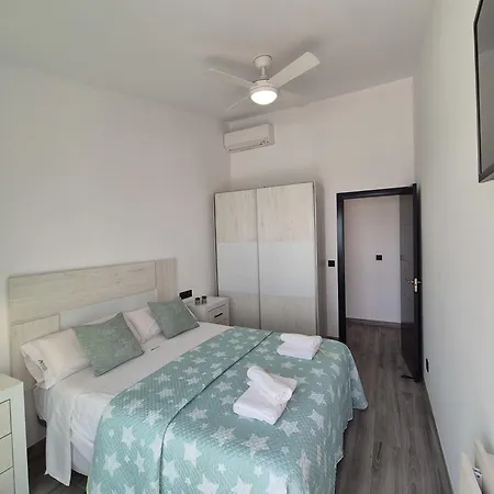 木屋 Recently Built Holiday El Limonar 拉海瑞德拉