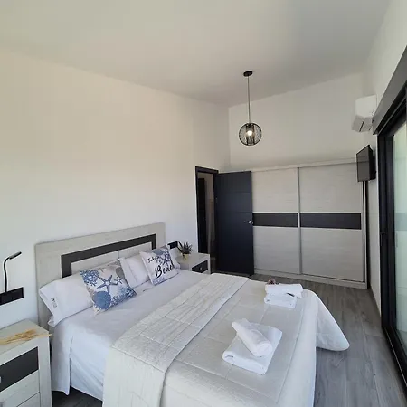 Recently Built Holiday El Limonar 木屋 *