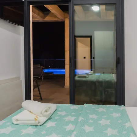 Recently Built Holiday El Limonar 木屋