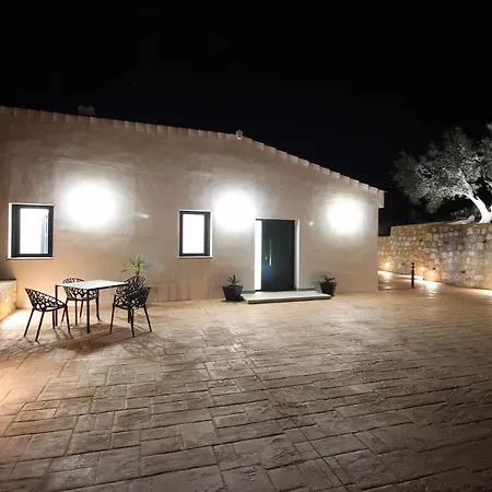 Chalet Recently Built Holiday El Limonar *