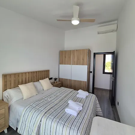 Chalet Recently Built Holiday El Limonar