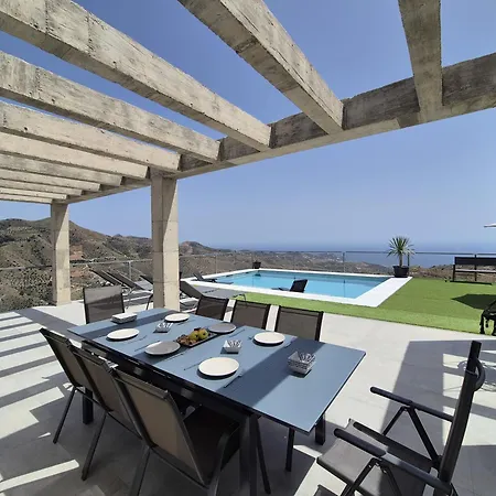 Recently Built Holiday El Limonar * La Herradura (Granada)