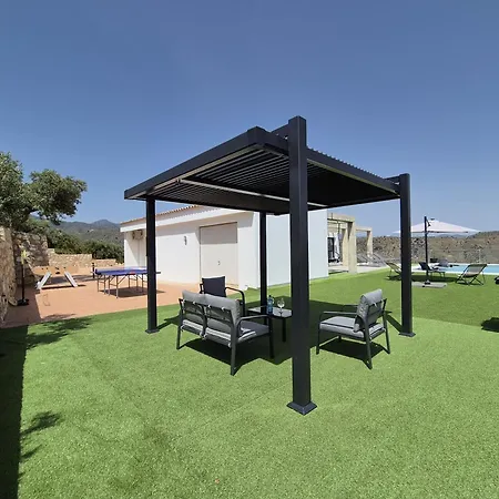 Chalet Recently Built Holiday El Limonar *