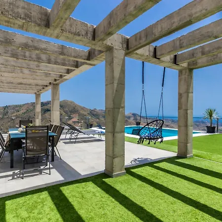 Recently Built Holiday El Limonar La Herradura (Granada)